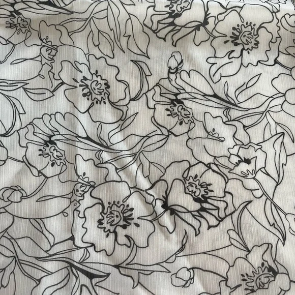 T Tahari Floral Cap Sleeve Top - Black and White Polyester, Women’s Size Large - Picture 10 of 16